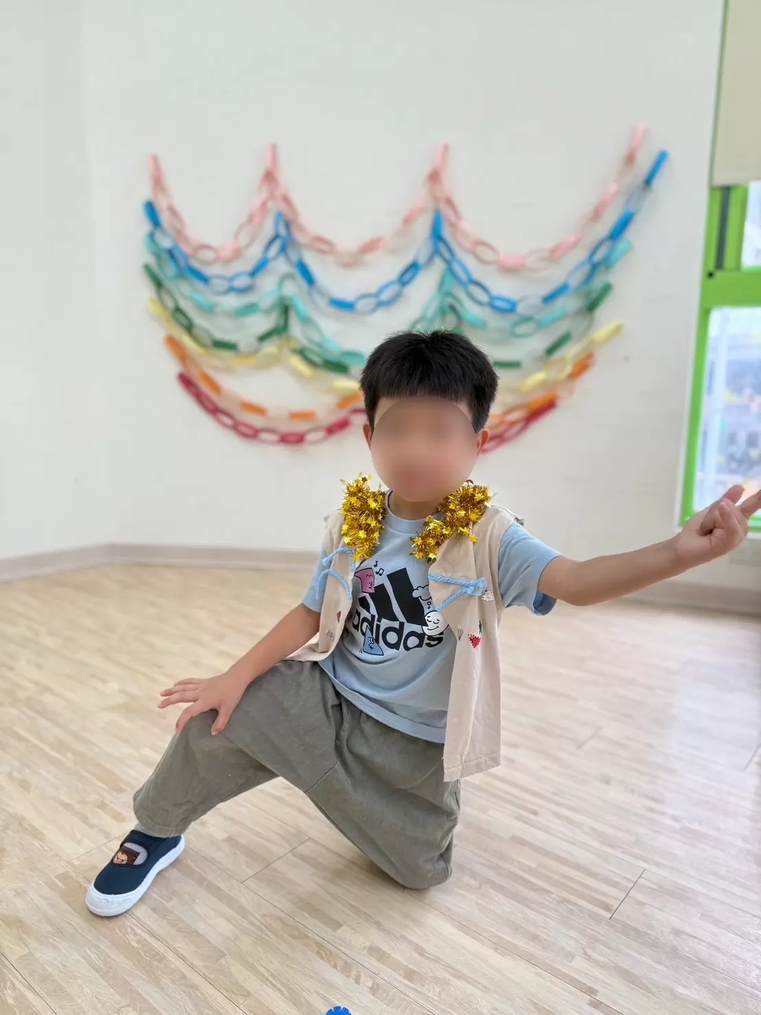舊衣變新衣,小小設計師的創意背心 ⭐️ 舊衣變新衣,小小設計師的創意背心 ⭐️