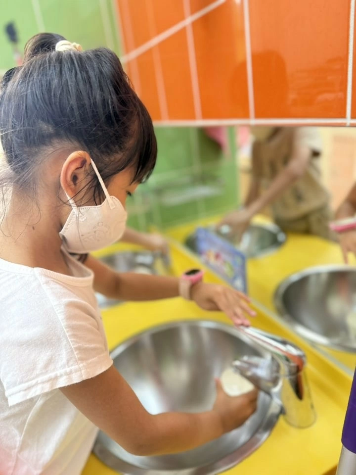 【趣味科學實驗｜寶貝們一起蓋彩虹橋🌈🧪】