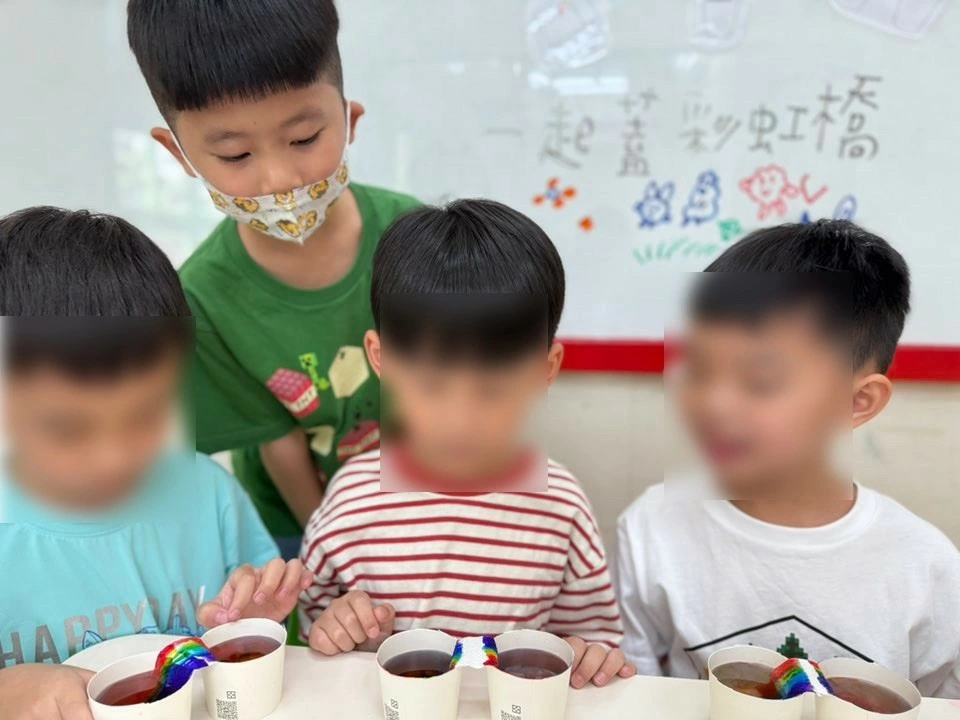 【趣味科學實驗｜寶貝們一起蓋彩虹橋🌈🧪】