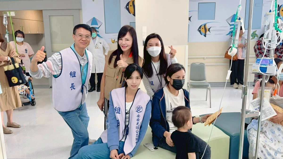 【音符穿越病痛！安安光矅攜志工進駐馬偕　孩子家長全感動】環球日報社 World News Media
