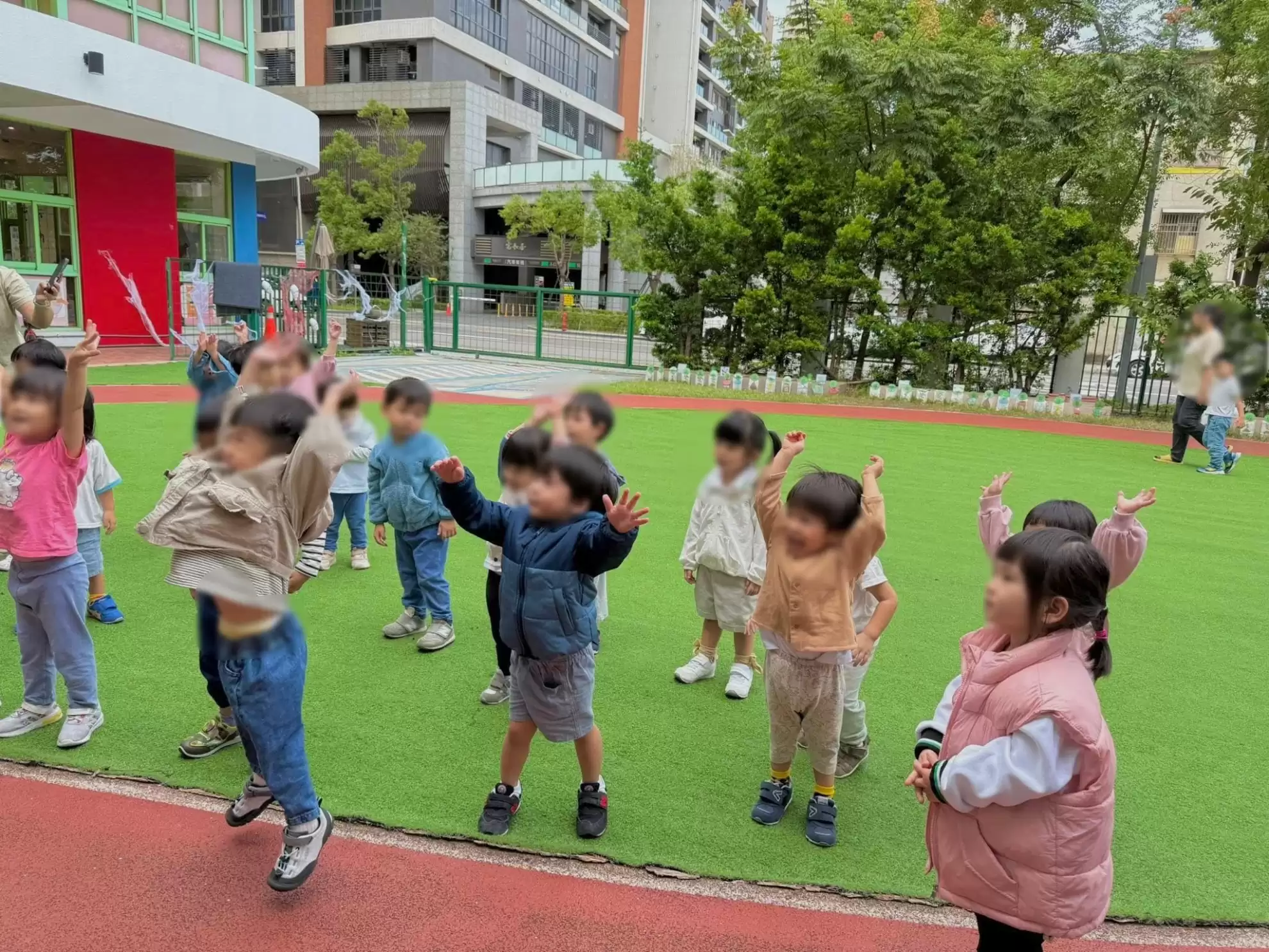 聖奇幼兒園戶外