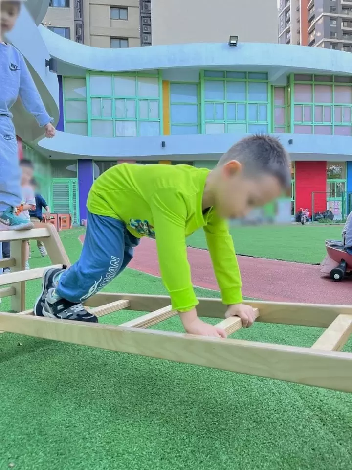 聖奇幼兒園戶外