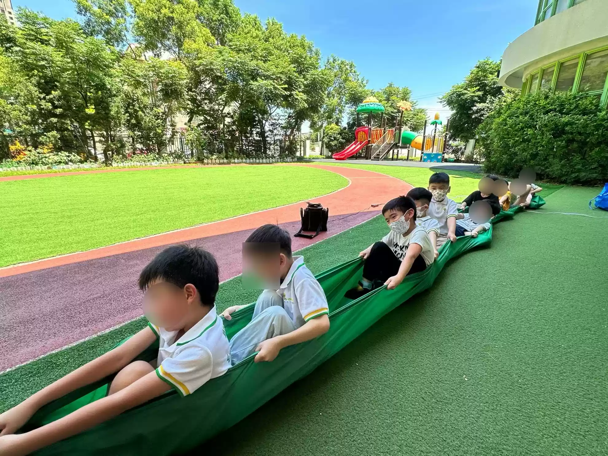 🎉體能趣味活動—滑溜布!🏃♂️🏃♀️ 🎉體能趣味活動—滑溜布!🏃♂️🏃♀️