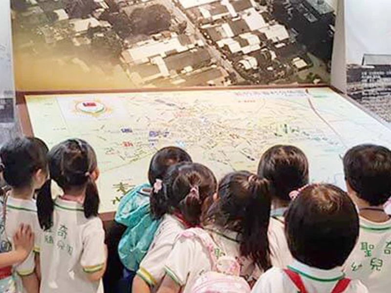 今天帶著寶貝們校外教學：眷村博物館(結合「飛」的主題)